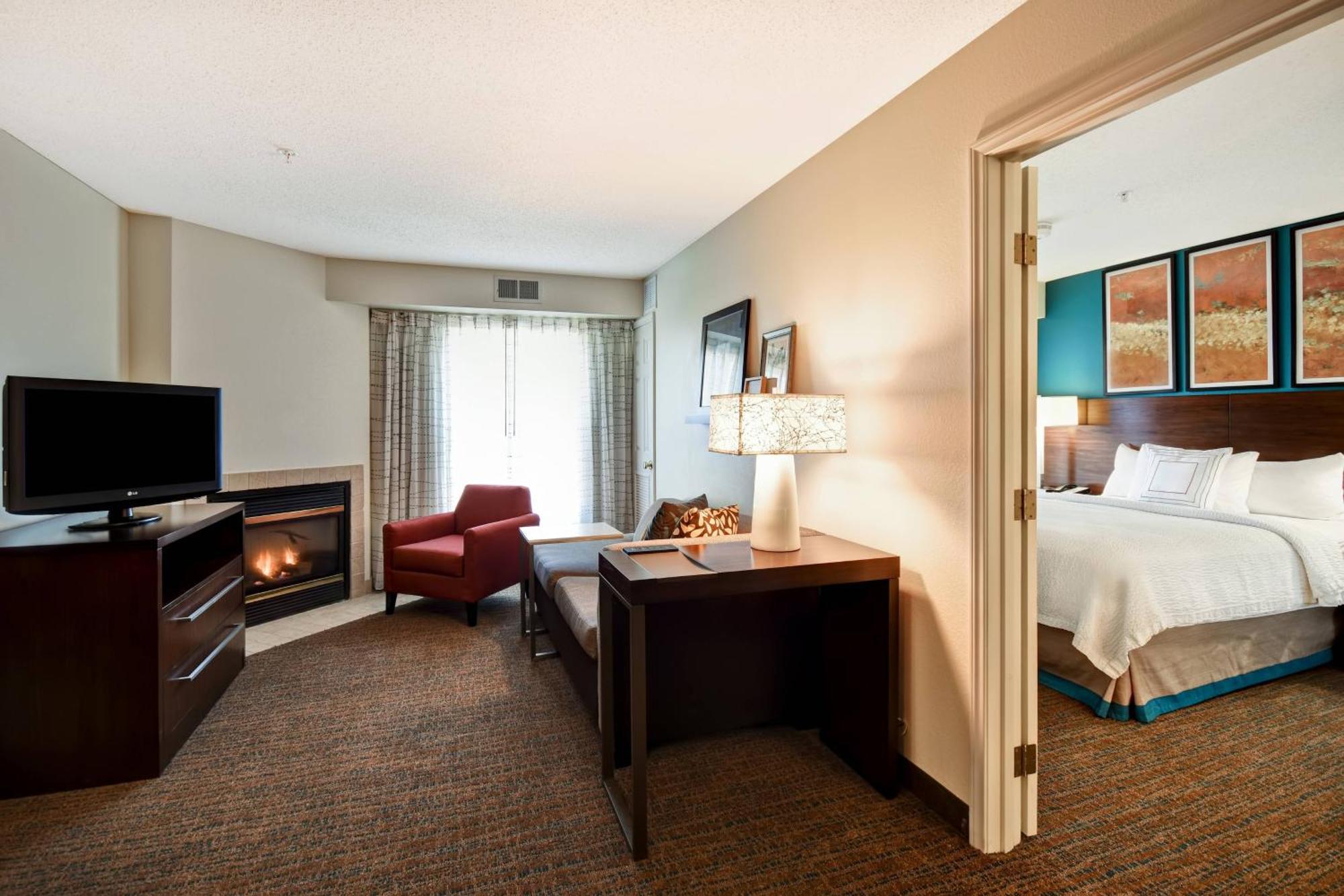 Hotel By Marriott Dayton 3*